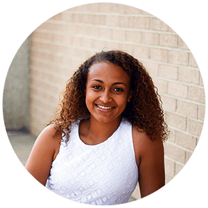 Baylee Brown headshot